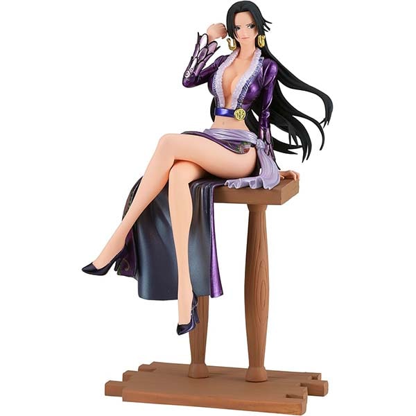 Figura Banpresto One Piece Boa Hancock sentada